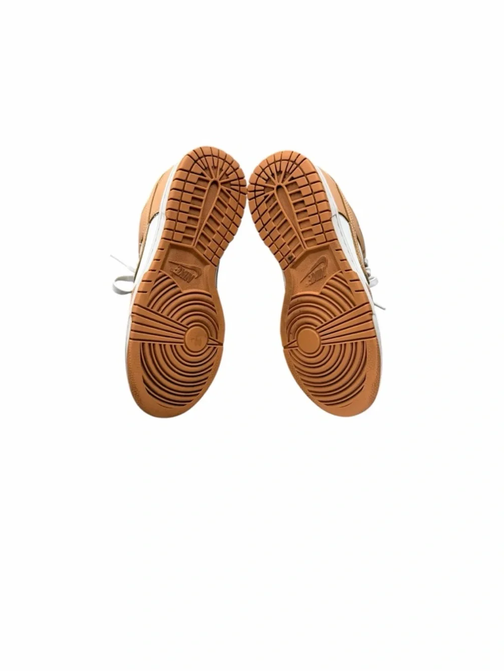 Nike Women’s Dunk Low Shoes - Picture 6 of 7